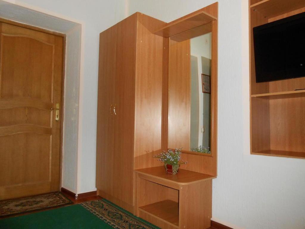 Zhibek Zholy Hotel Astana Rum bild