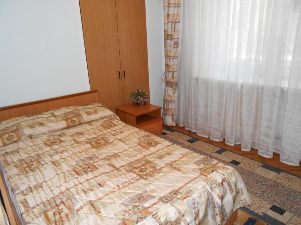 Zhibek Zholy Hotel Astana Rum bild
